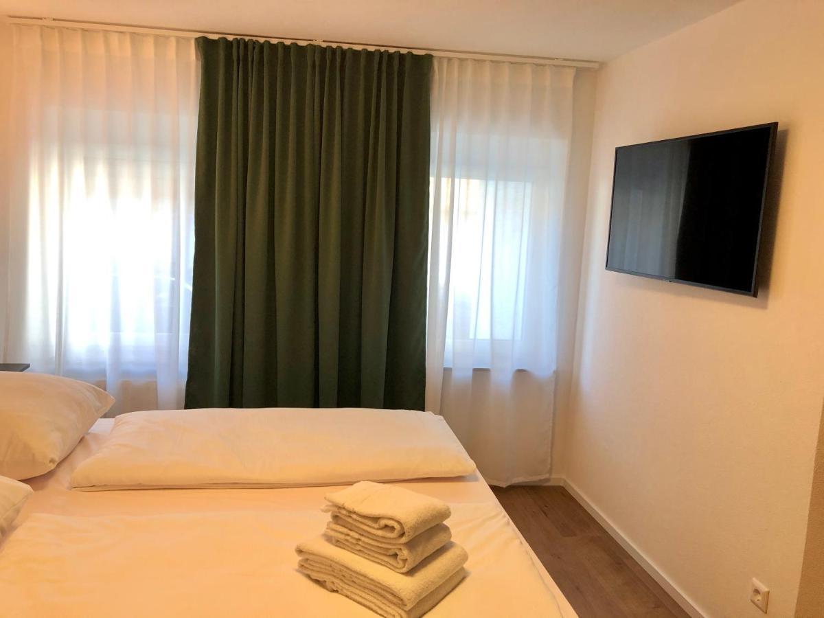 City Apartments, Outlet 100 Meter Metzingen  Kültér fotó